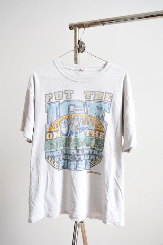 Vintage Graphic Tee - 2000s