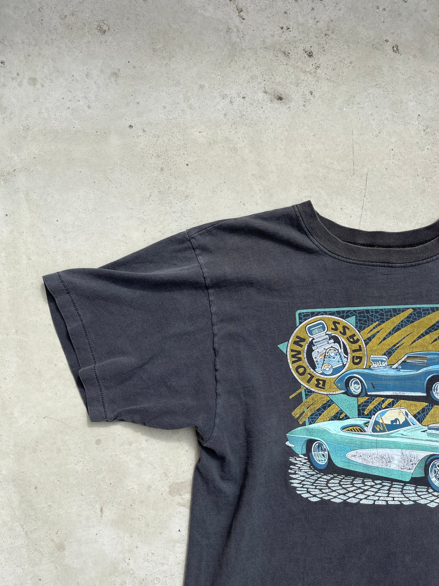 Vintage faded 80s tee