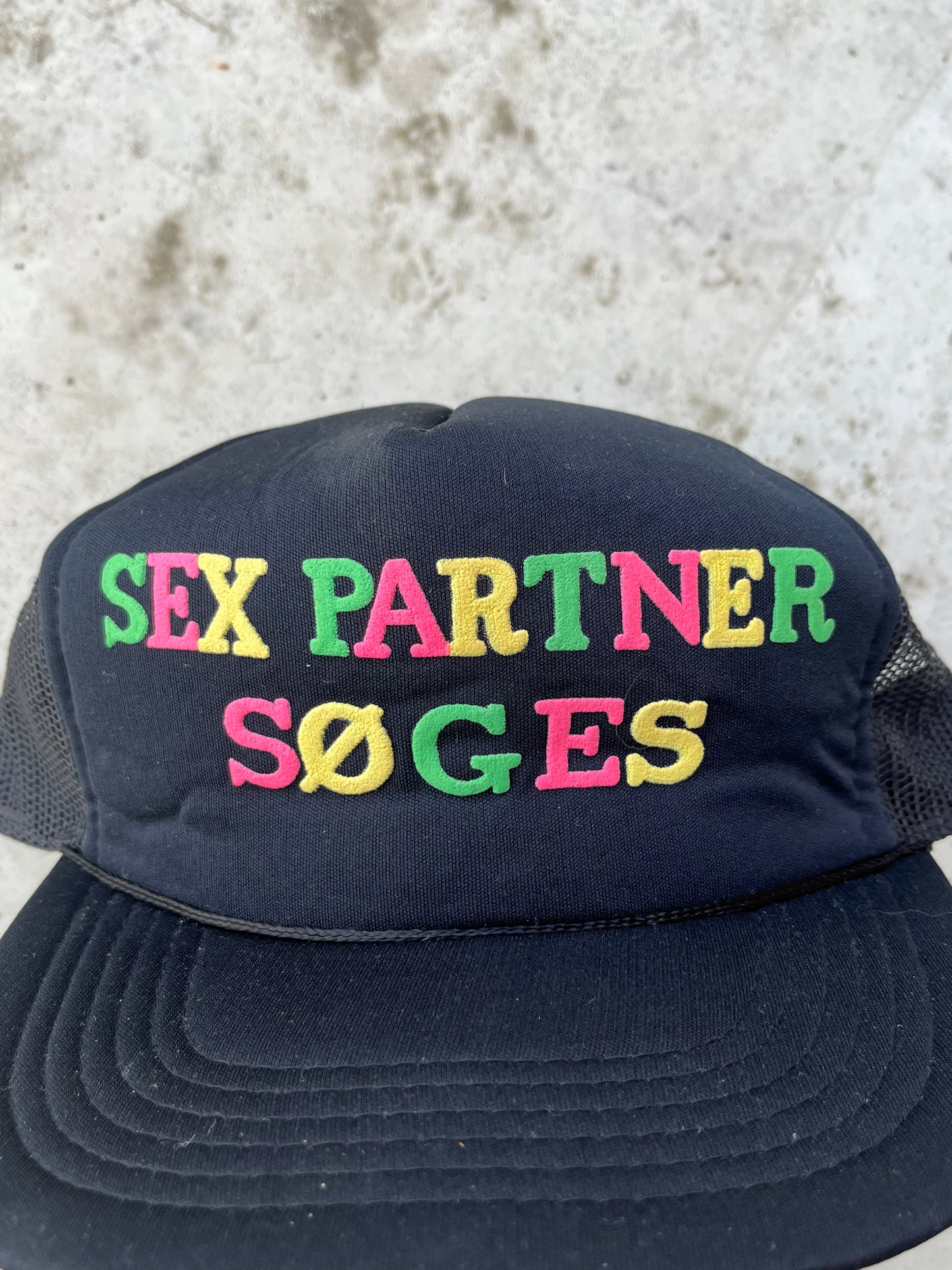 Vintage 90’s trucker hat
