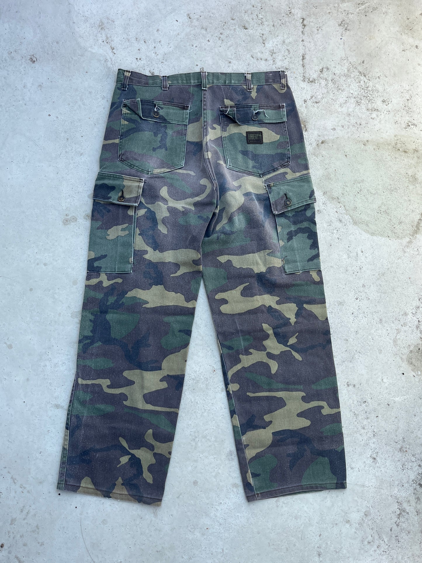 Vintage 90s camo pants